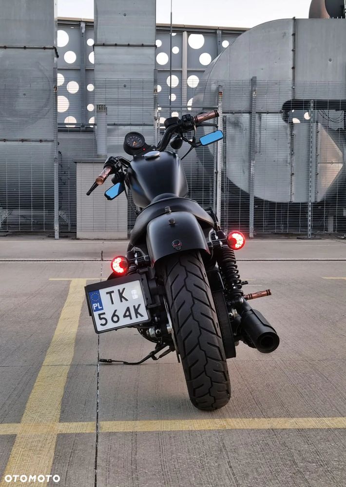 Harley-Davidson Sportster Iron 883 - 5