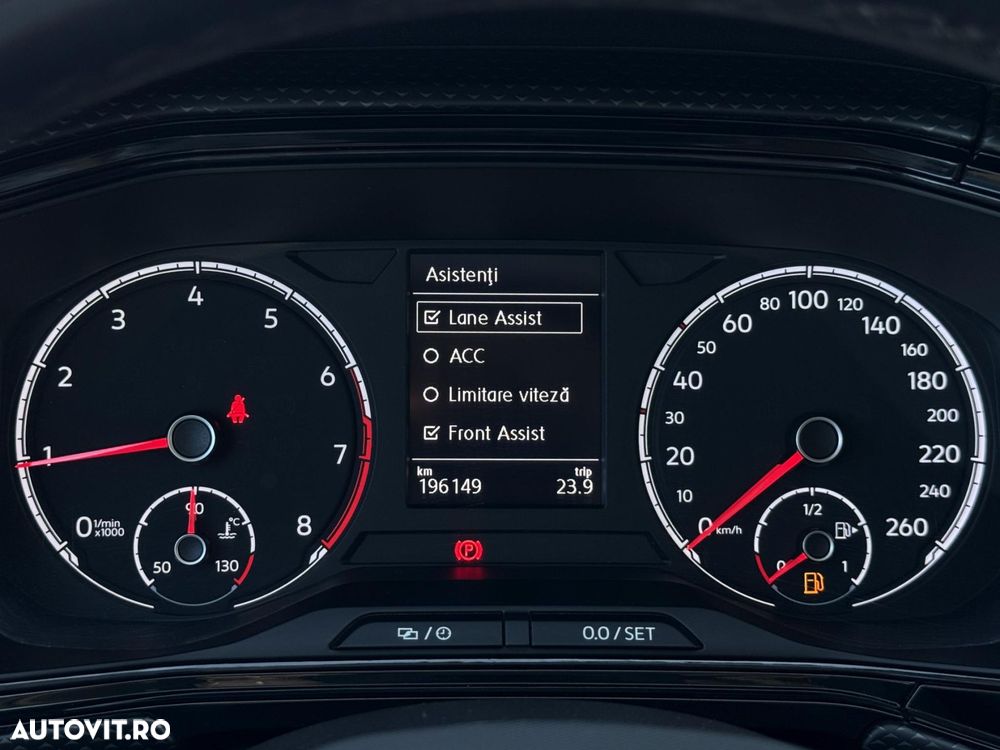 Volkswagen T-Cross - 14