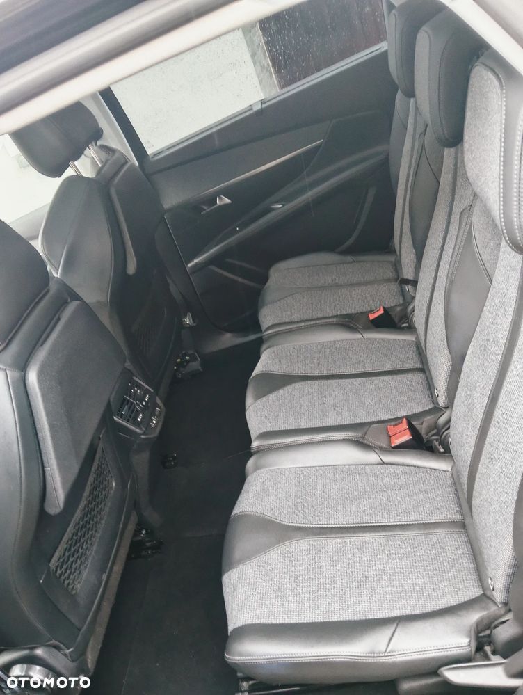 Peugeot 5008 1.2 PureTech Allure Pack S&S EAT8 - 11