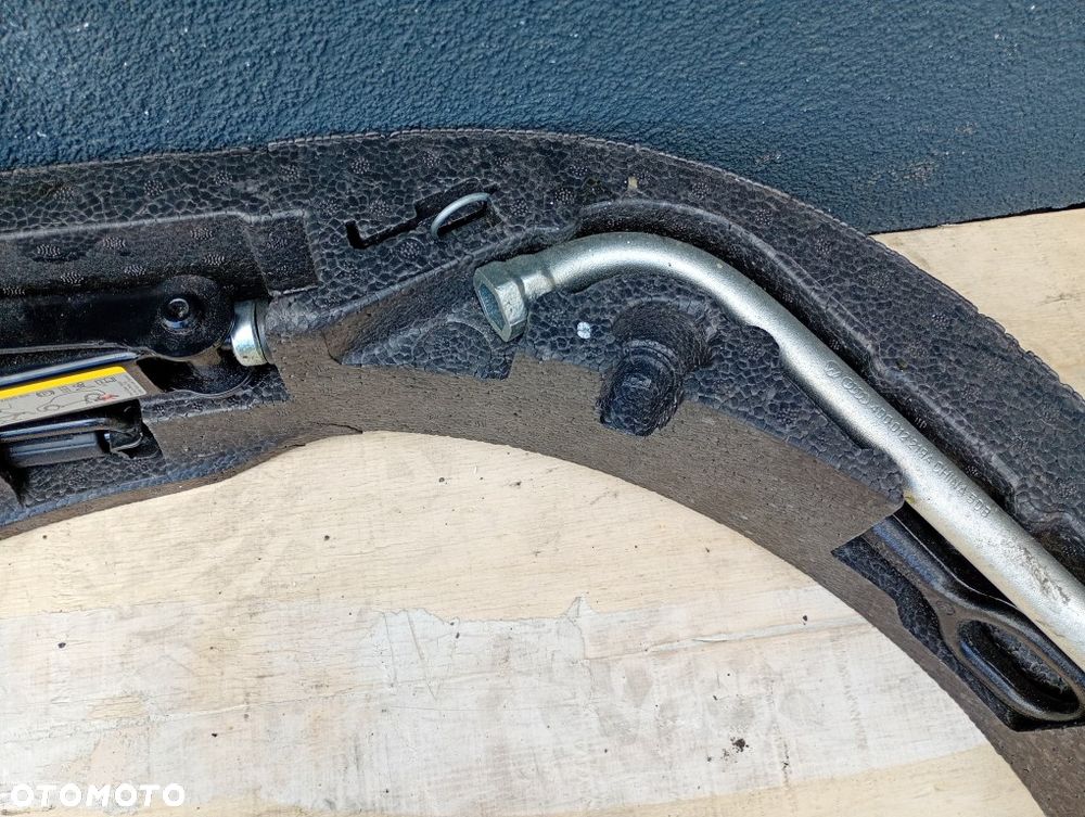 wkład koła zapasowego lewarek hak ucho holownicze klucz seat leon III 5F 5F0012109 - 4