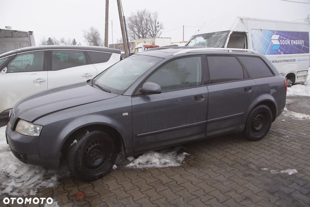 Auto na części - Audi A4 B6 1.9 TDI 130 KM AWX GBQ LX7Z 2002R Silnik Skrzynia Drzwi Maska Klapa Zderzak Błotnik Lusterko Lampa Klamka Szyba Deska Kokpit Sterownik Moduł Czujnik Licznik Panel Kierownica - 2
