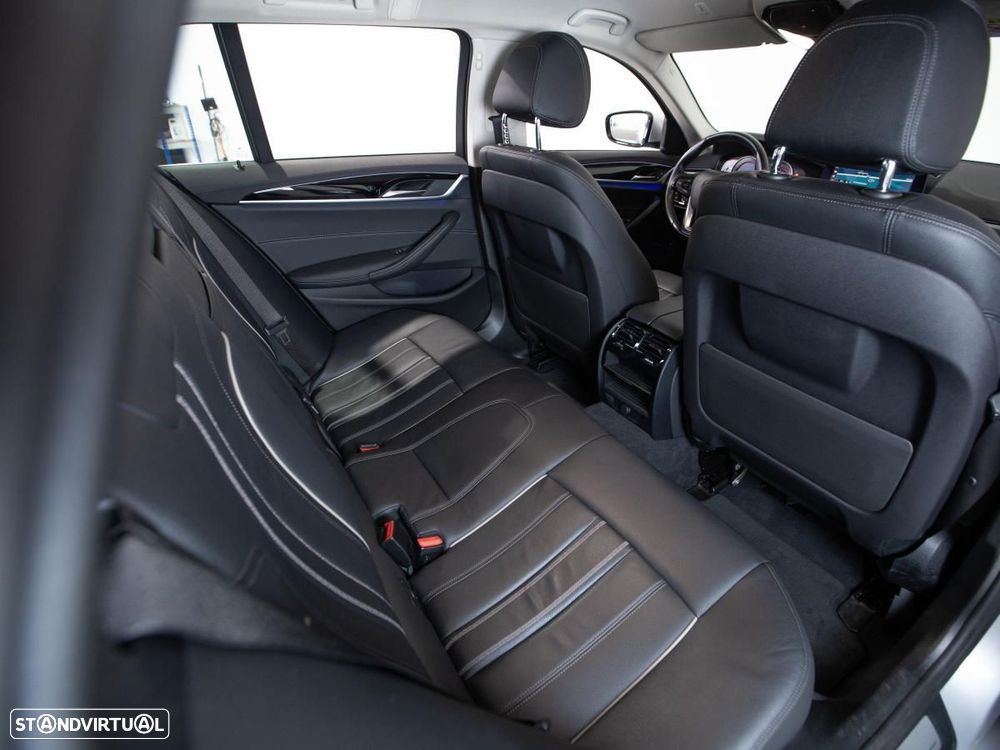 BMW 520 - 12