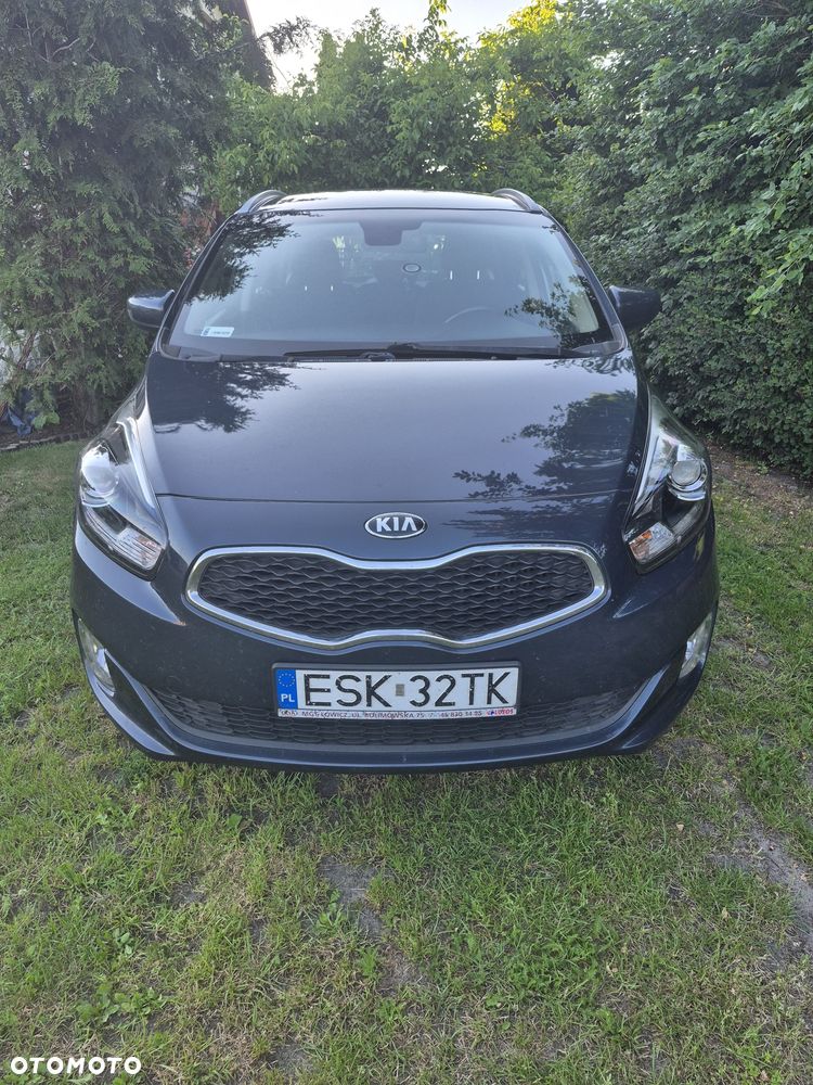 Kia Carens - 1
