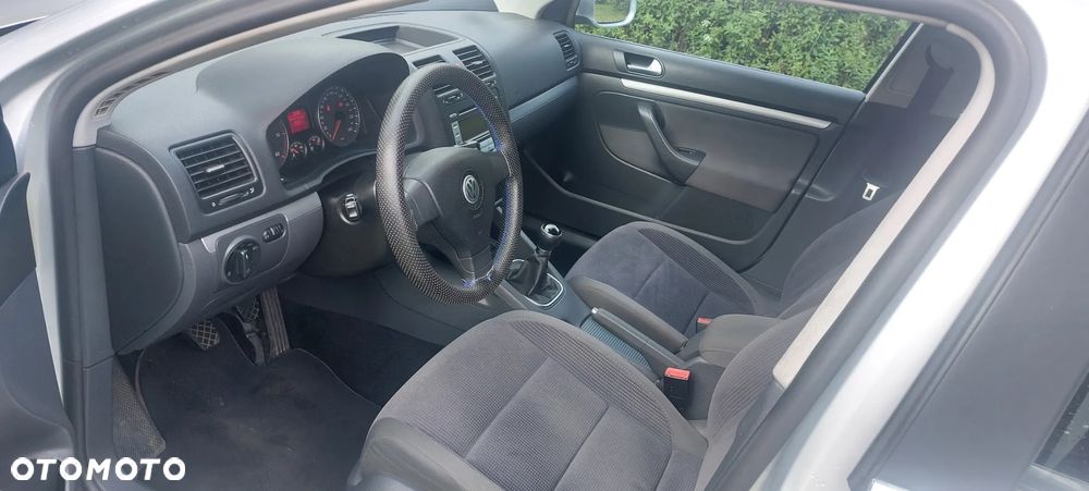 Volkswagen Jetta 1.9 TDI United - 16