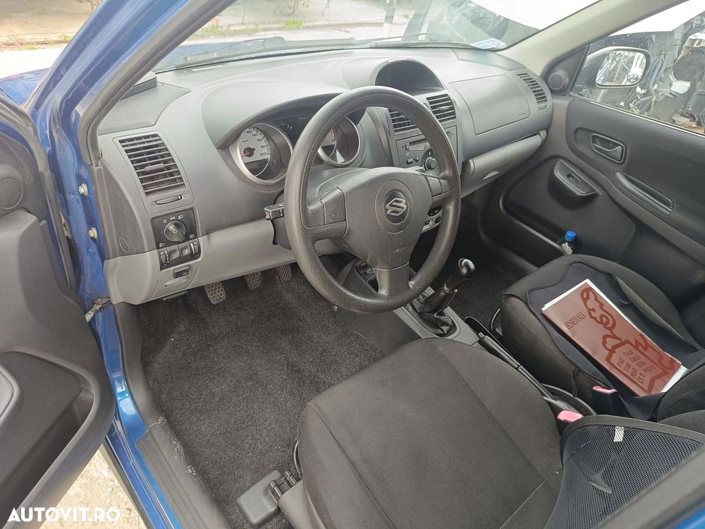 Dezmembrez suzuki ignis 1.3 4x2 și 1.5 benzina 4x4 fabricatie 2005 - 12