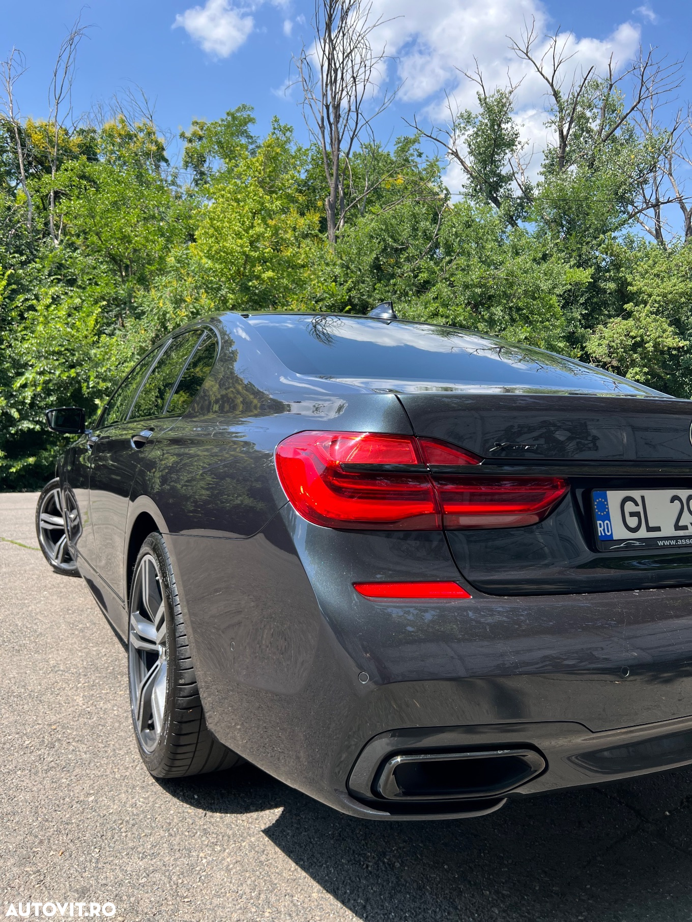 BMW Seria 7 740d xDrive - 13