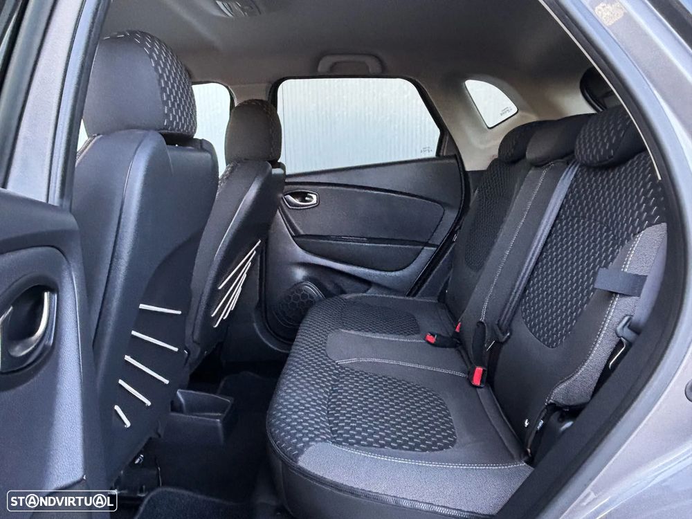 Renault Captur 1.5 dCi Exclusive - 13