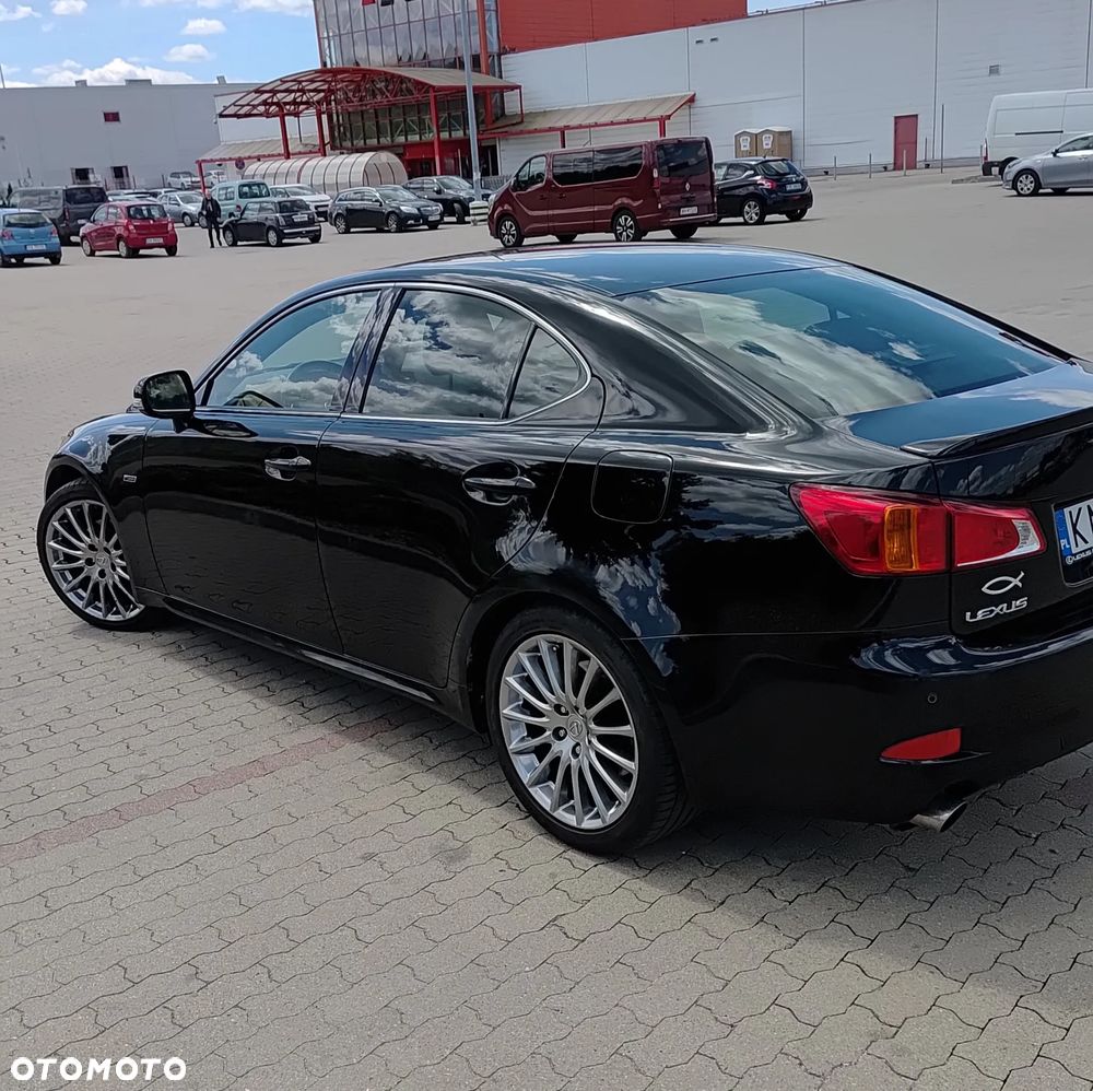 Lexus IS 250 Sport - 3