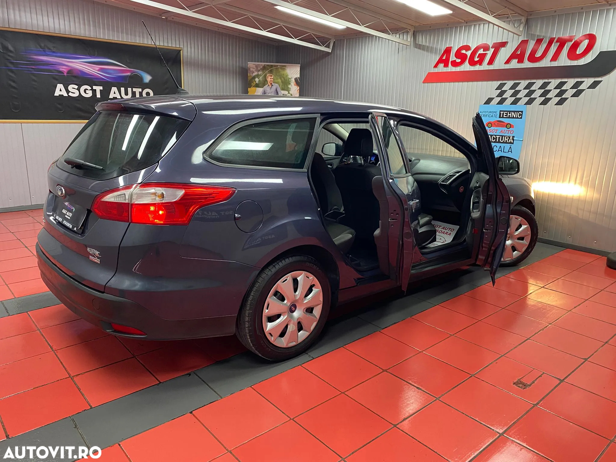 Ford Focus - 19