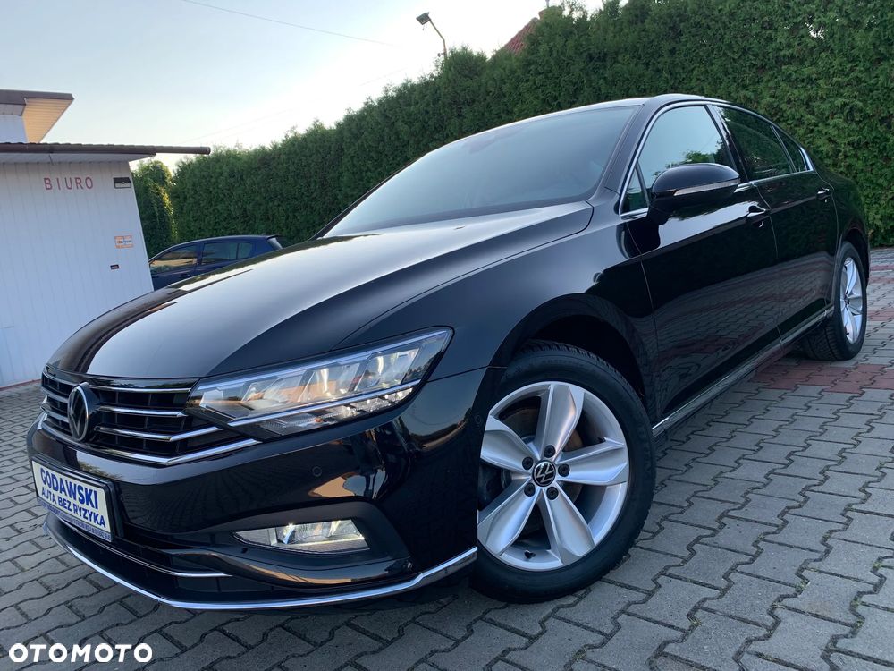 Volkswagen Passat 1.5 TSI EVO Elegance DSG - 2