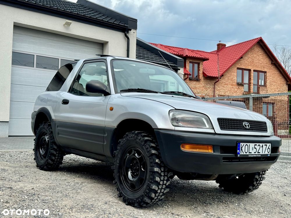 Toyota RAV4 2.0 - 21