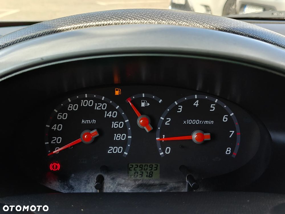 Nissan Micra 1.2 tekna - 21