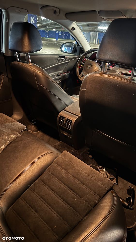 Volkswagen Passat 1.8 TSI Highline - 12