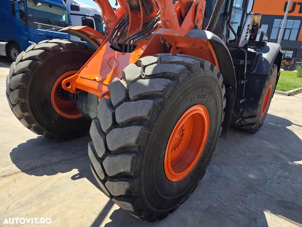 Hitachi ZW180-6, 2019, 6.049h, FULL OPTION, Gresare automataz, Cupa NOUA 3mc, anvelope L5 90% bune, Cantar, Joystick, inst hidr suplimentara, Masa operationala 17t, motor 129kW, basculeaza la 4m,Camera spate,Posibilitate leasing 3 ani-PROMOTIE -96900 EUR+Tva - 24