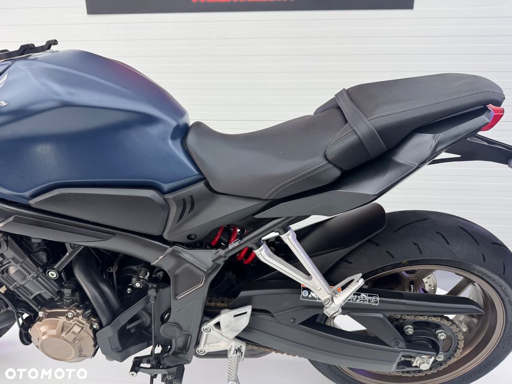 Honda CB - 30