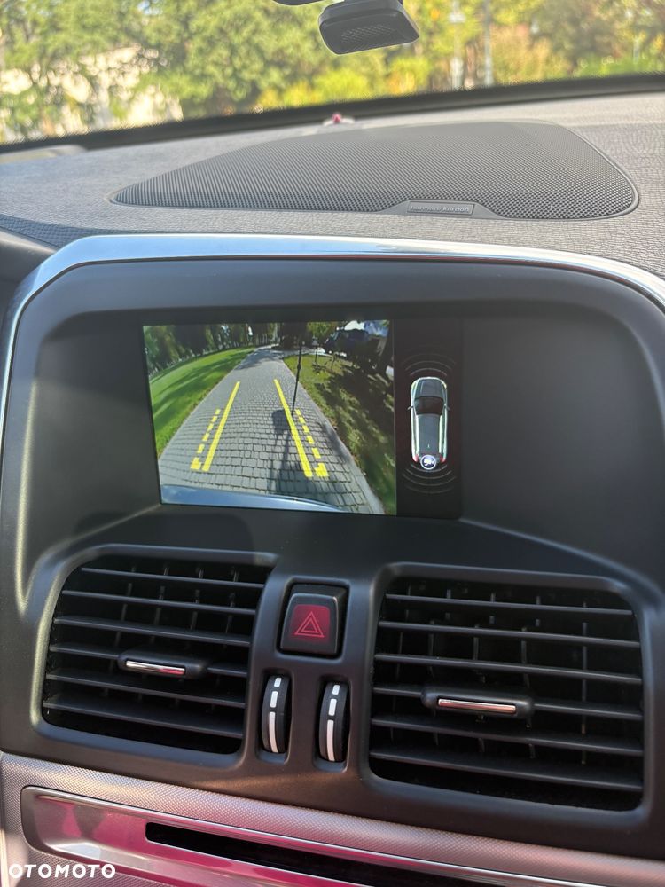 Volvo XC 60 - 22