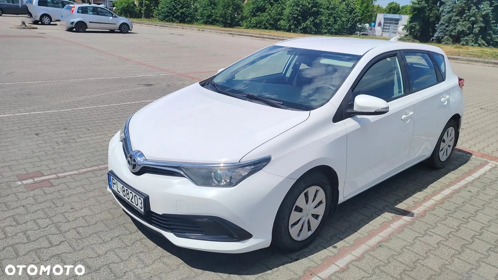 Toyota Auris 1.4 D-4D Business Edition - 3