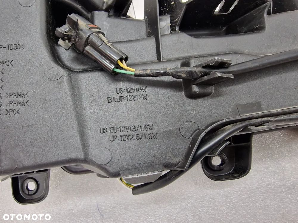 LEXUS NX 14- LED DRL LAMPA PRAWA PRZEDNIA PRZÓD , NR KOITO 78-11 , NR AUKCJI LL36 - 12