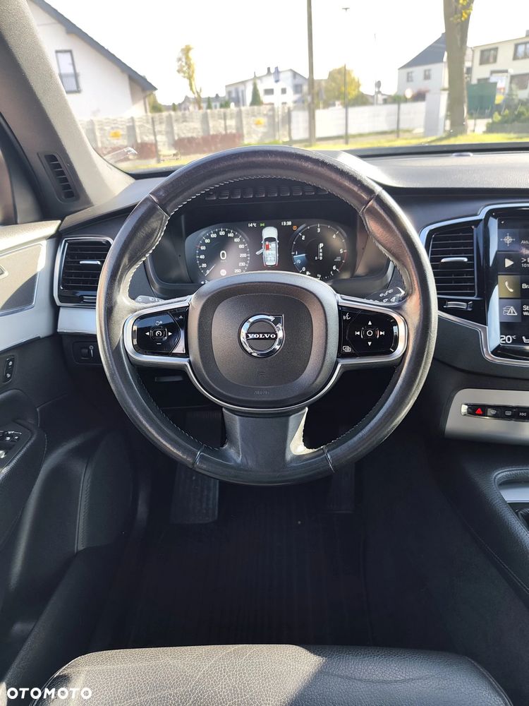 Volvo XC 90 - 13