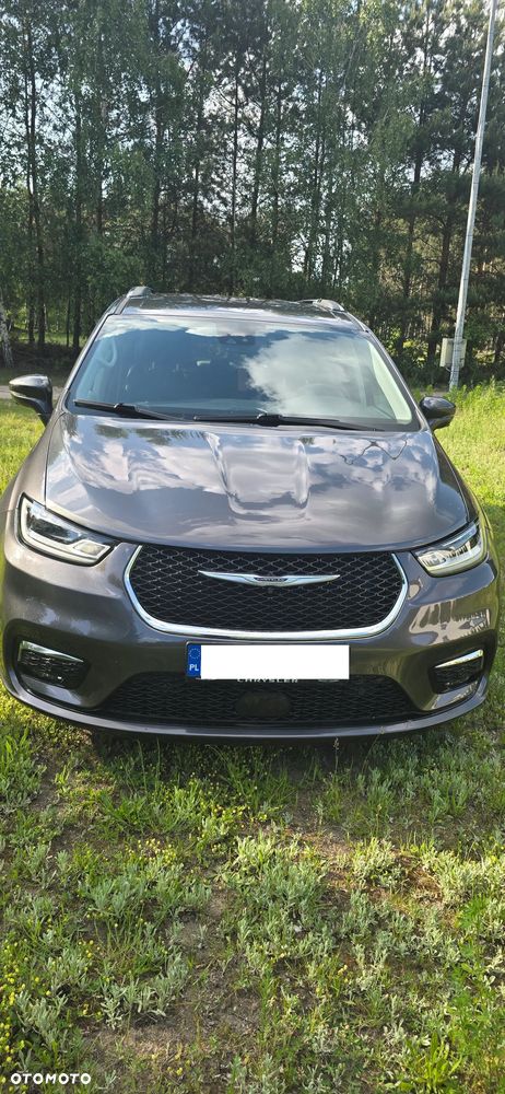Chrysler Pacifica - 2