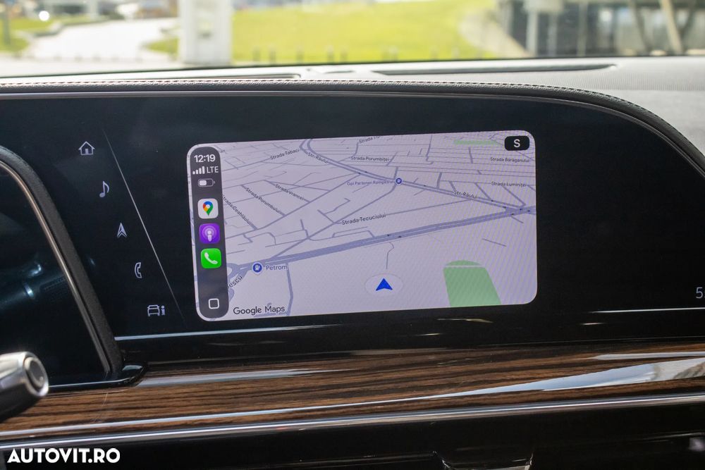 Cadillac Escalade - 23