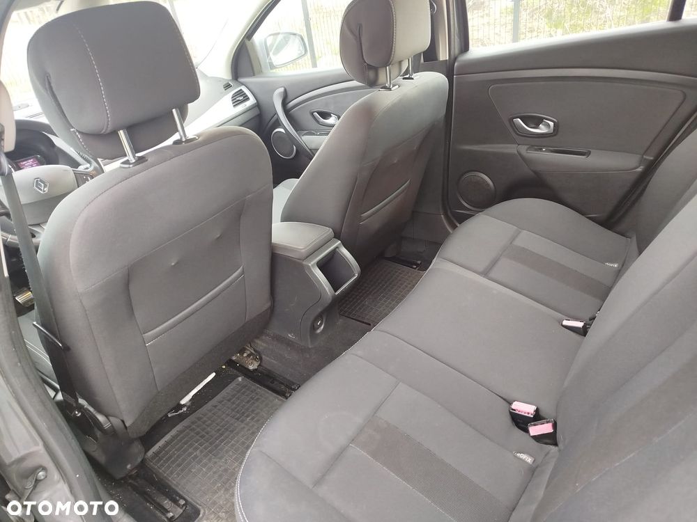 Renault Megane 1.6 16V Dynamique - 3