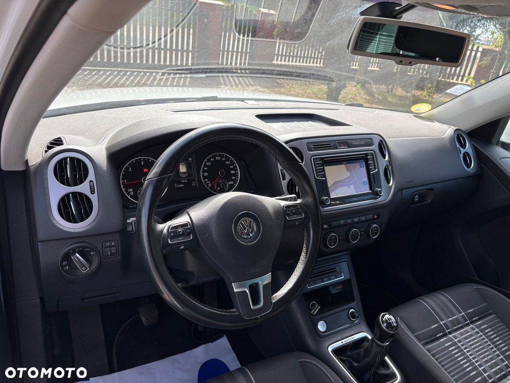 Volkswagen Tiguan 2.0 TDI SCR 4MOTION BlueMotion Technology Lounge Sport & Style - 13