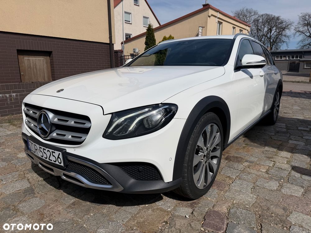 Mercedes-Benz Klasa E 220 d 4Matic All-Terrain 9G-TRONIC Exclusive - 1