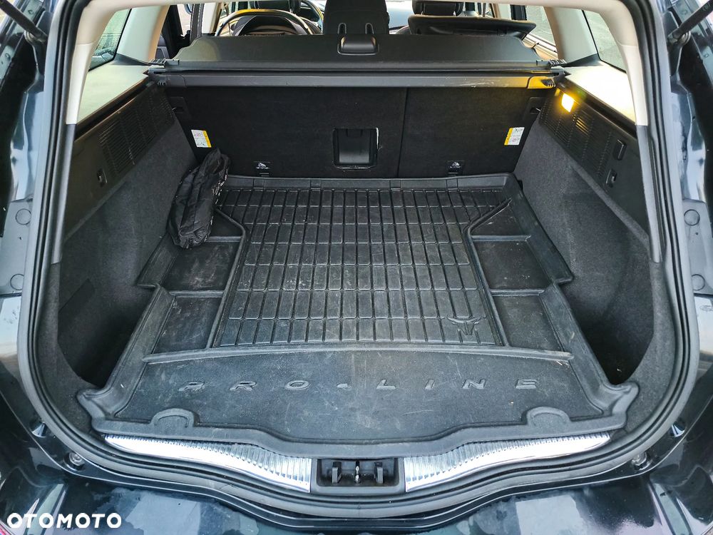 Ford Mondeo - 23