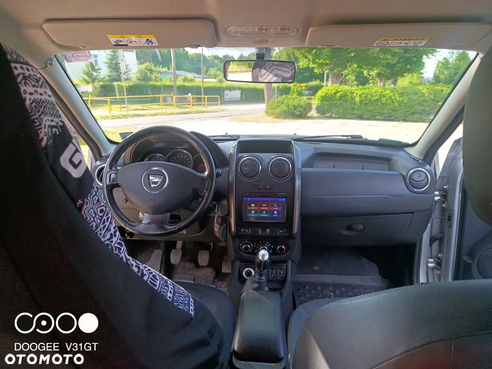 Dacia Duster 1.6 SCe Laureate 4x4 S&S - 10