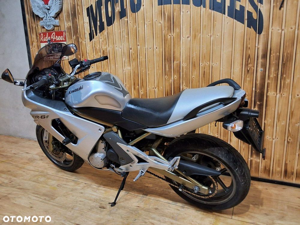 Kawasaki ER - 13