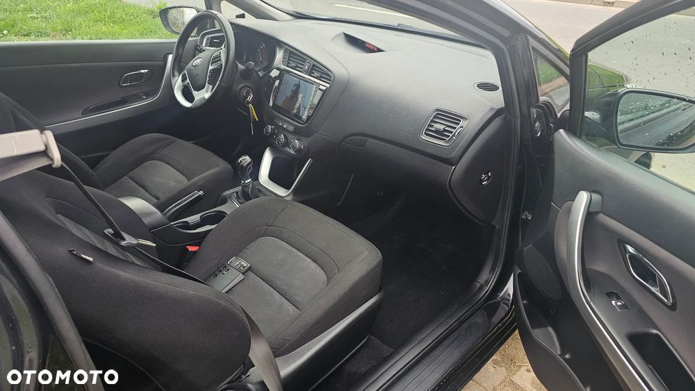 Kia Ceed 1.4 CVVT Dream Team Edition - 15