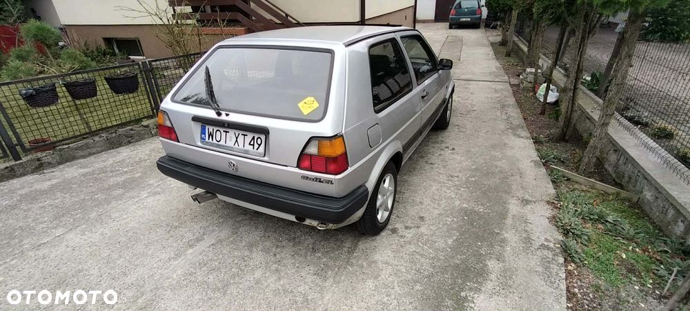 Volkswagen Golf 1.6 CL - 6