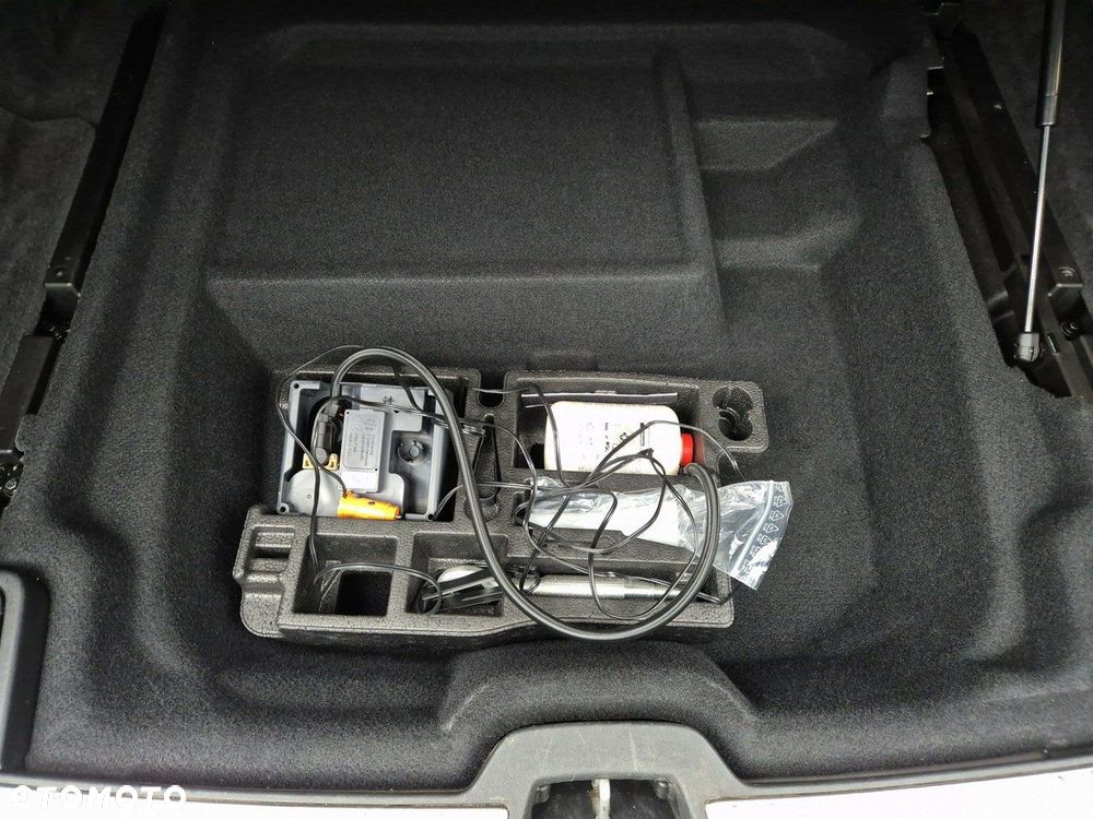 Volvo V90 D4 AWD Geartronic Momentum Pro - 6