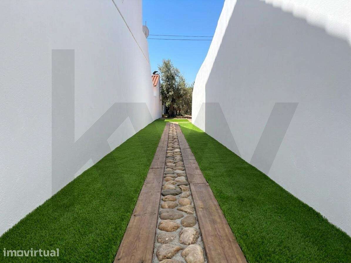 Ruina com 900m2 de Terreno - Grande imagem: 3/12