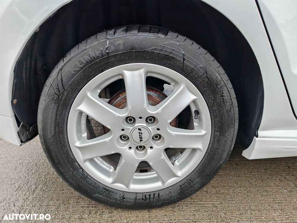 Volkswagen Polo 1.4 TDI Blue Motion - 9