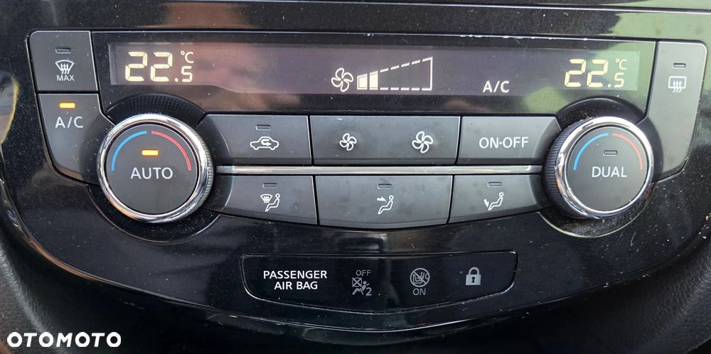 Nissan Qashqai 1.2 DIG-T Xtronic N-Connecta - 38