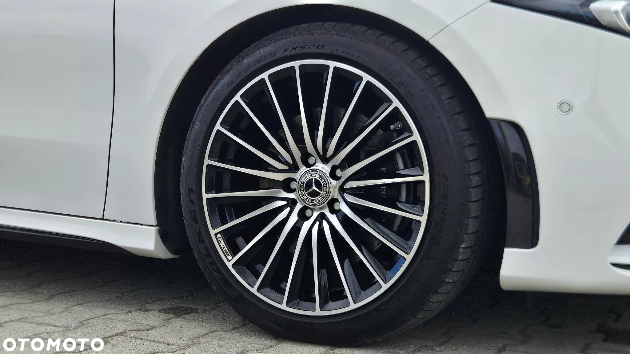 Mercedes-Benz Klasa A 220 d 4-Matic AMG Line 8G-DCT - 16