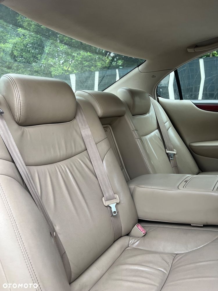 Lexus ES - 30