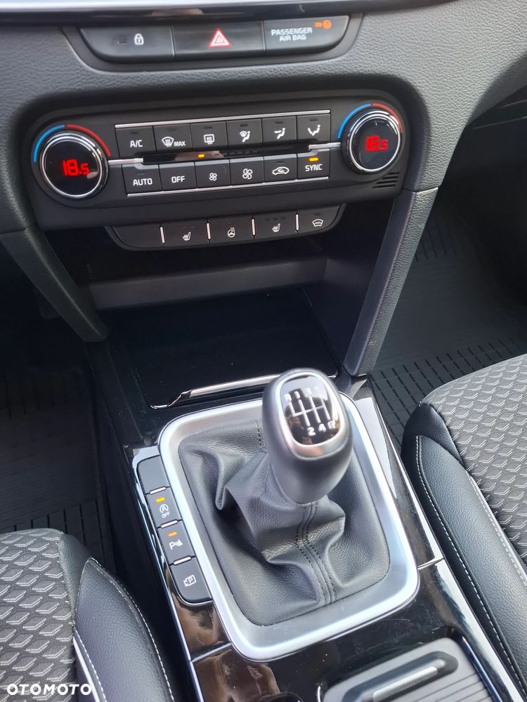 Kia Ceed 1.5 T-GDI L - 19