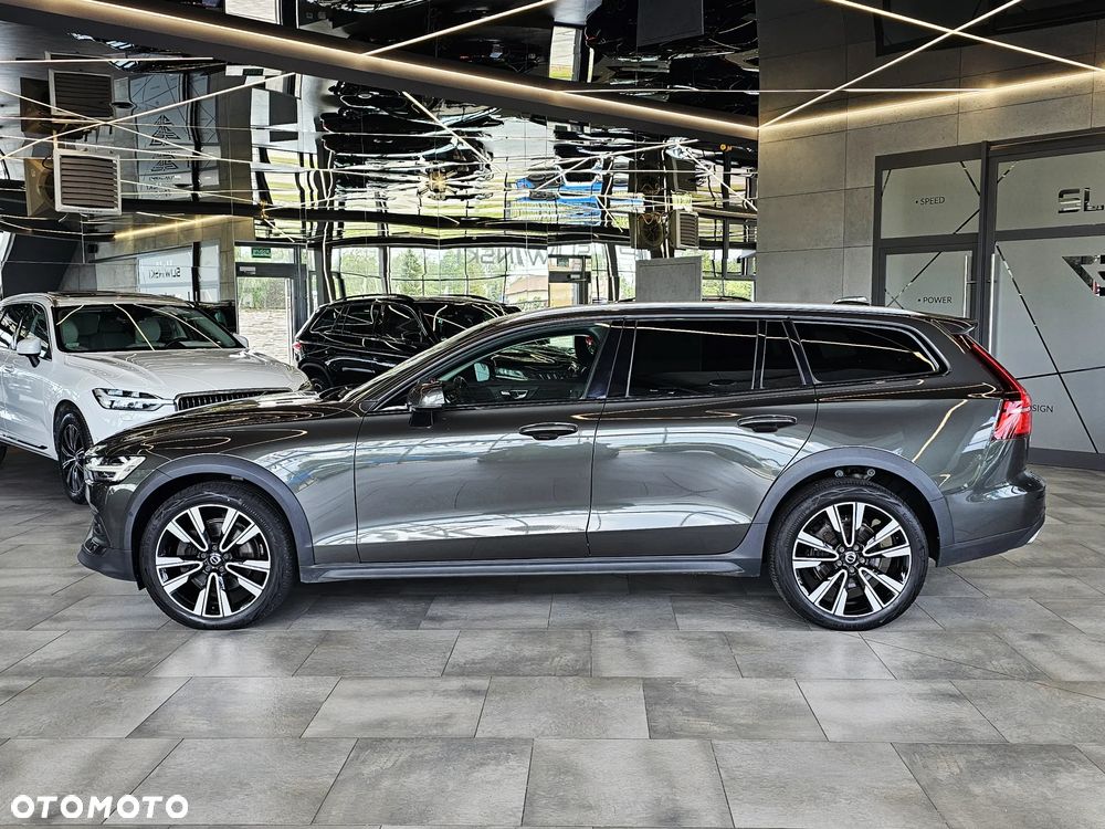 Volvo V60 Cross Country B4 D AWD Geartronic - 5