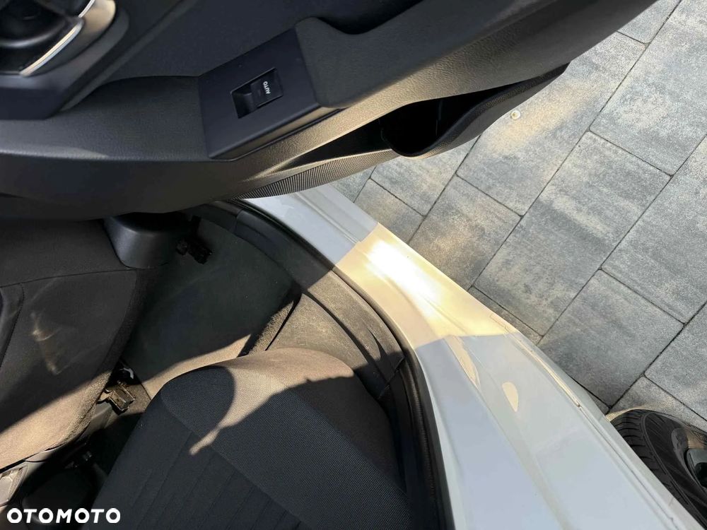 Toyota Auris 1.4 D-4D Premium - 9