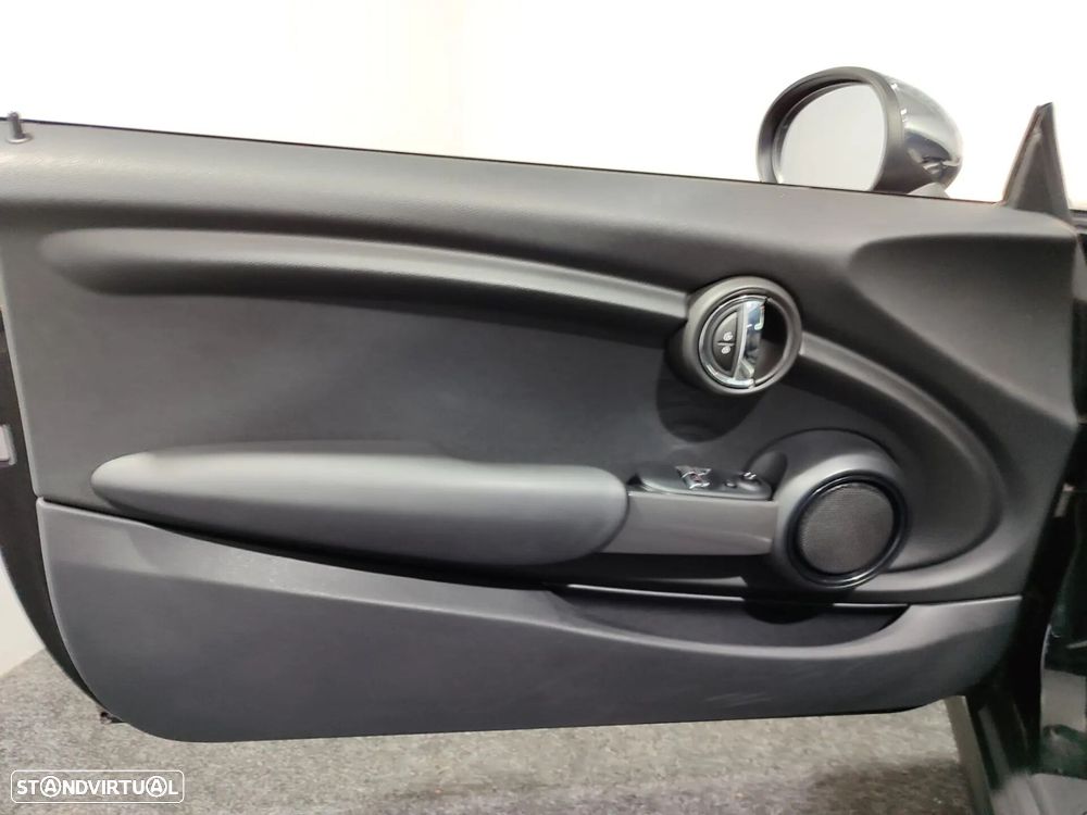 MINI 3 Portas One D - 35