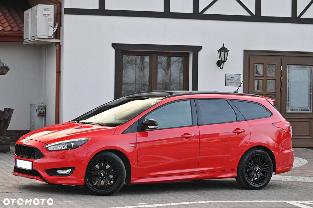 Ford Focus 1.5 EcoBoost STart-Stopp-System ST-LINE X - 4