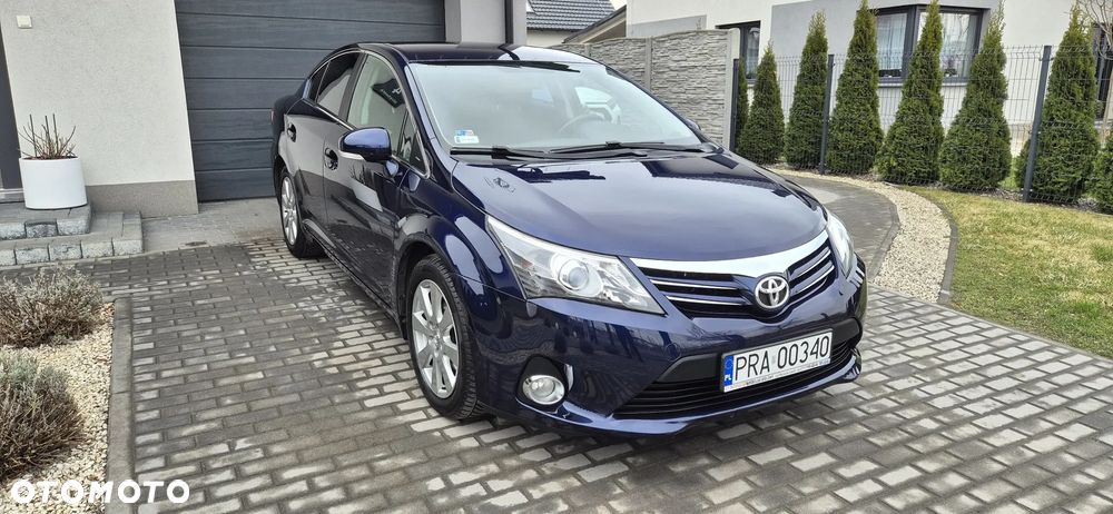 Toyota Avensis 2.0 D-4D Luna - 1