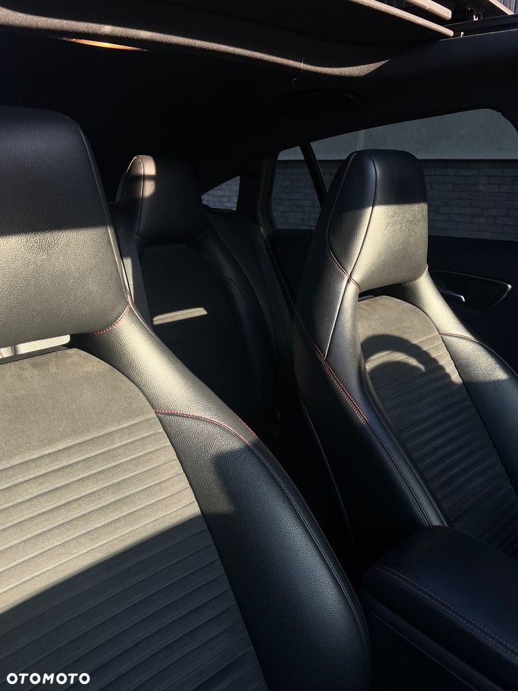 Mercedes-Benz CLA 220 (CDI) d AMG Line - 13