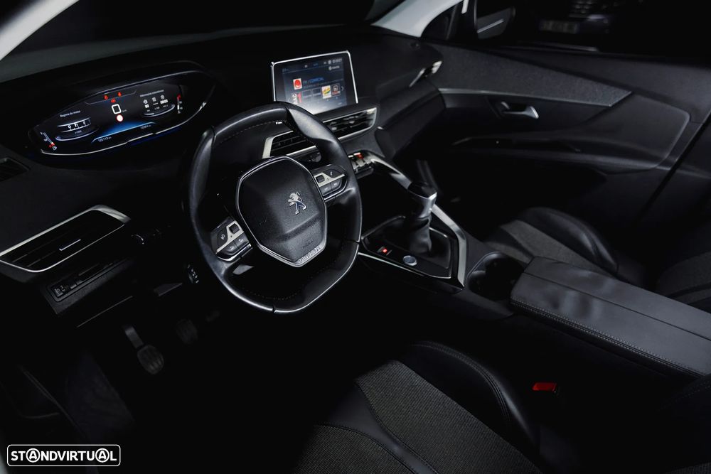 Peugeot 3008 1.2 PureTech Allure - 5