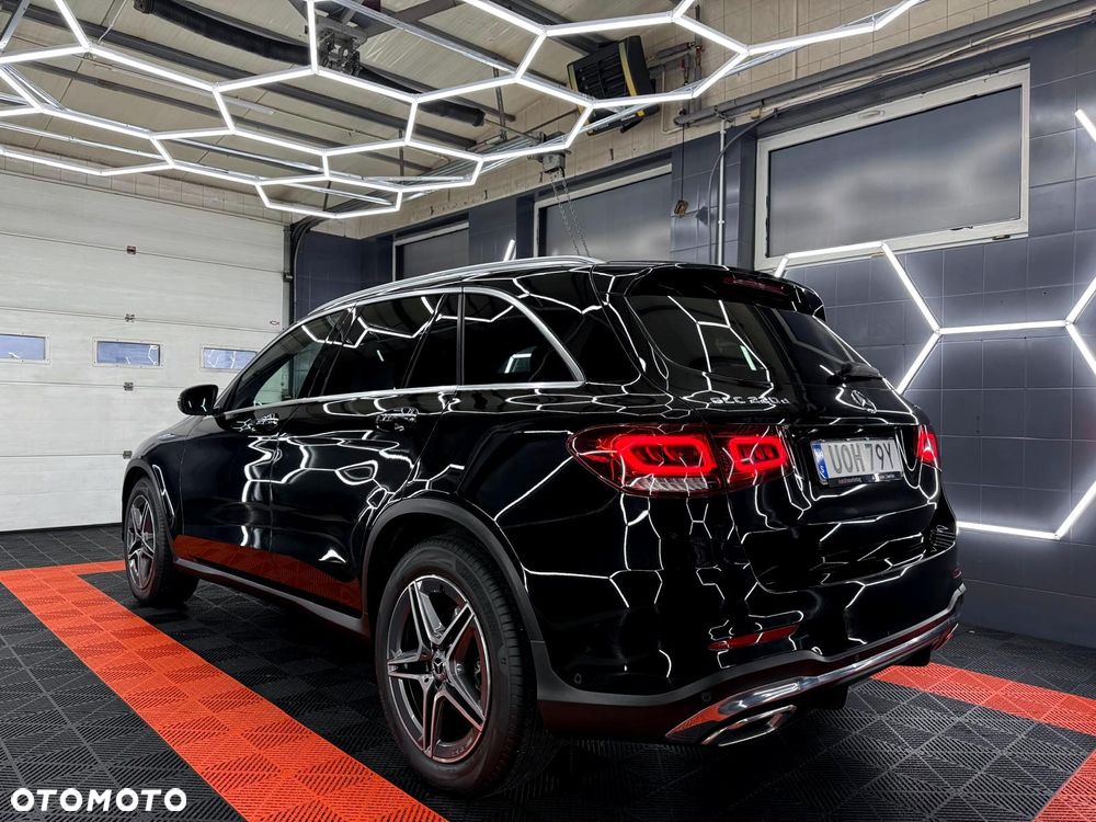 Mercedes-Benz GLC 220 d 4Matic 9G-TRONIC AMG Line - 8