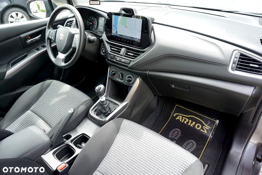 Suzuki SX4 S-Cross 1.4 SHVS Premium - 33