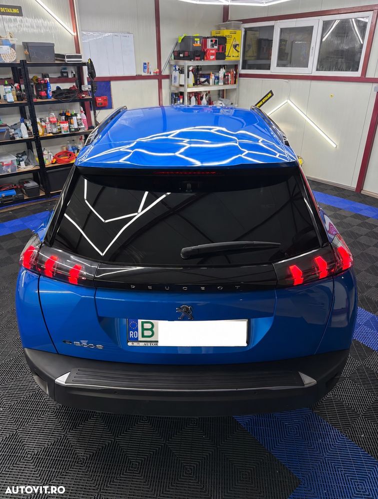 Peugeot 2008 - 13